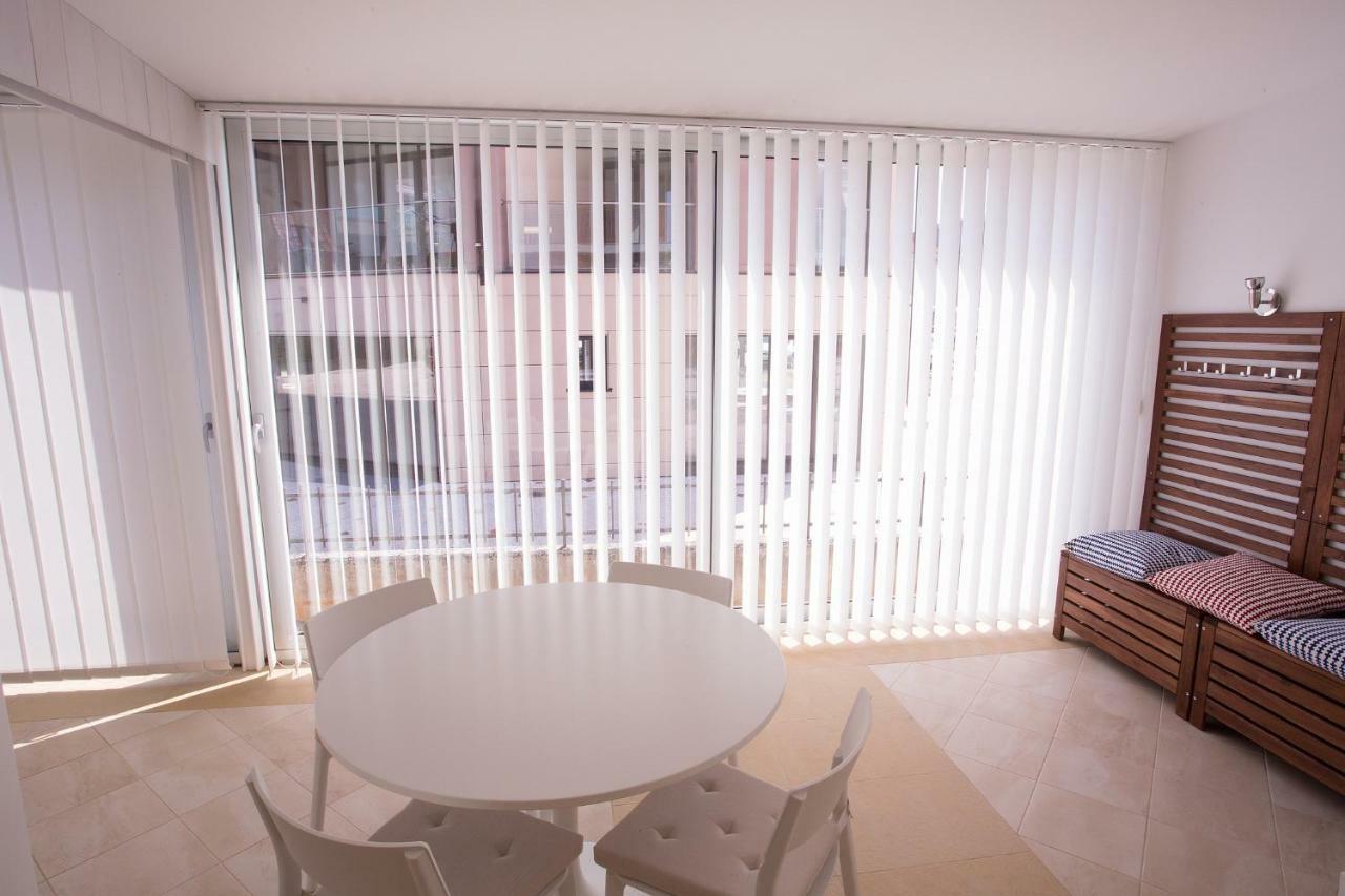 Downtown Beach Apartments Умаг Екстериор снимка