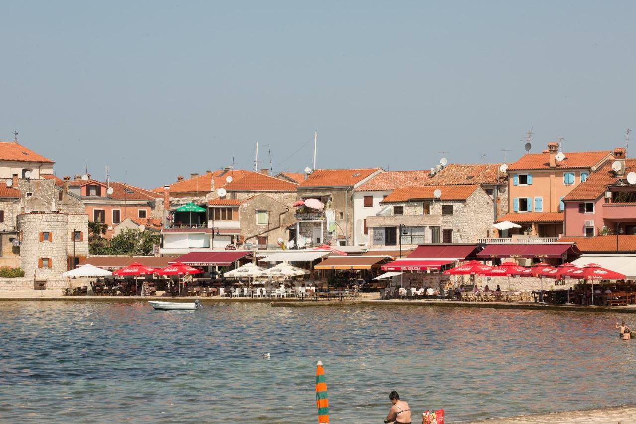 Downtown Beach Apartments Умаг Екстериор снимка
